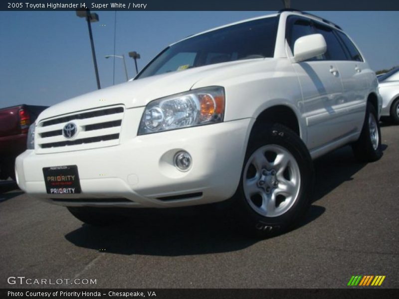 Super White / Ivory 2005 Toyota Highlander I4