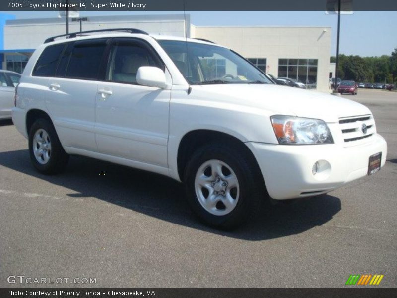 Super White / Ivory 2005 Toyota Highlander I4