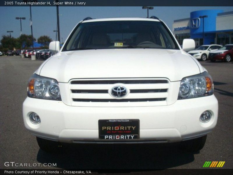 Super White / Ivory 2005 Toyota Highlander I4