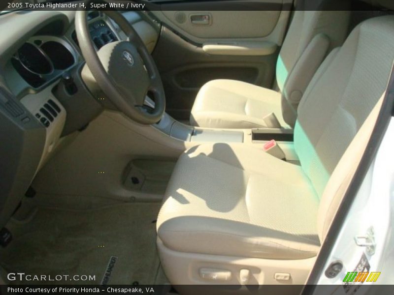 Super White / Ivory 2005 Toyota Highlander I4
