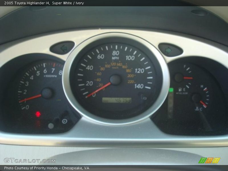Super White / Ivory 2005 Toyota Highlander I4