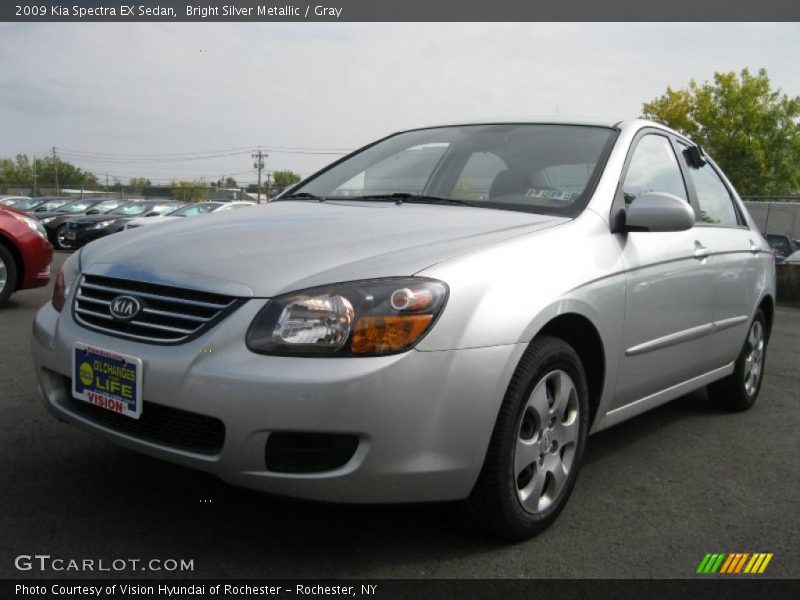 Bright Silver Metallic / Gray 2009 Kia Spectra EX Sedan