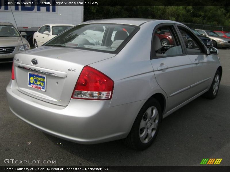 Bright Silver Metallic / Gray 2009 Kia Spectra EX Sedan