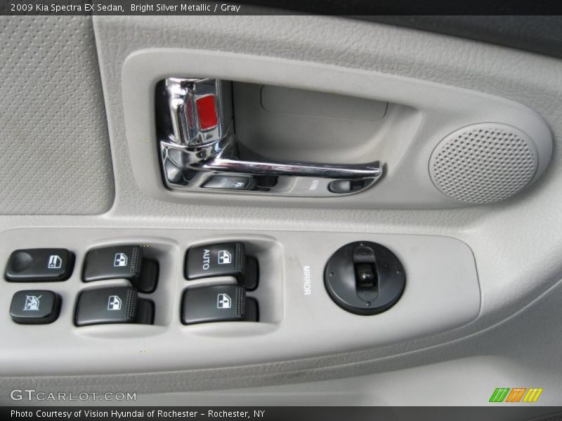 Bright Silver Metallic / Gray 2009 Kia Spectra EX Sedan