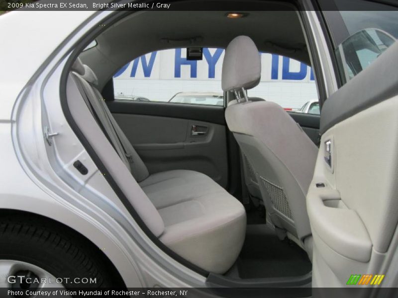 Bright Silver Metallic / Gray 2009 Kia Spectra EX Sedan