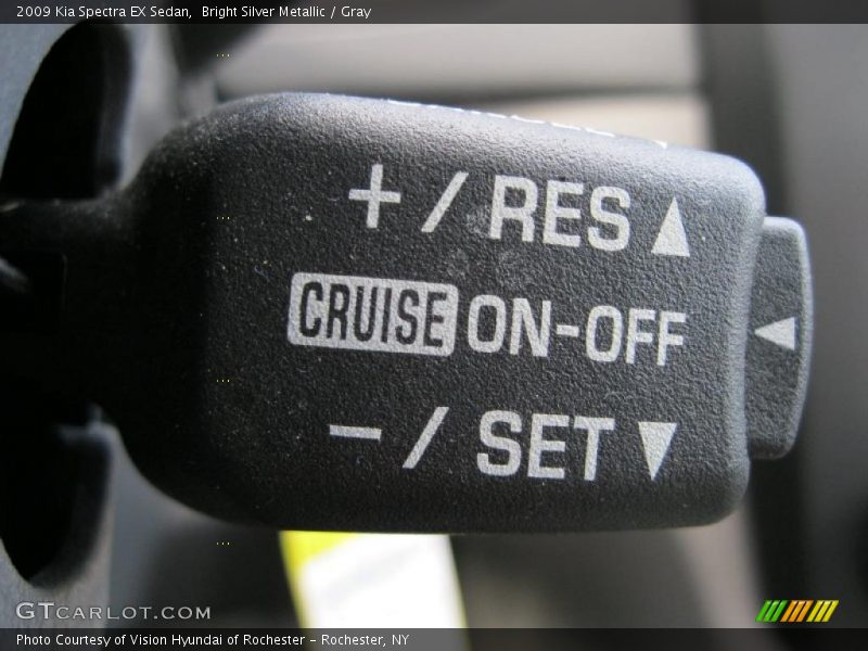 Bright Silver Metallic / Gray 2009 Kia Spectra EX Sedan