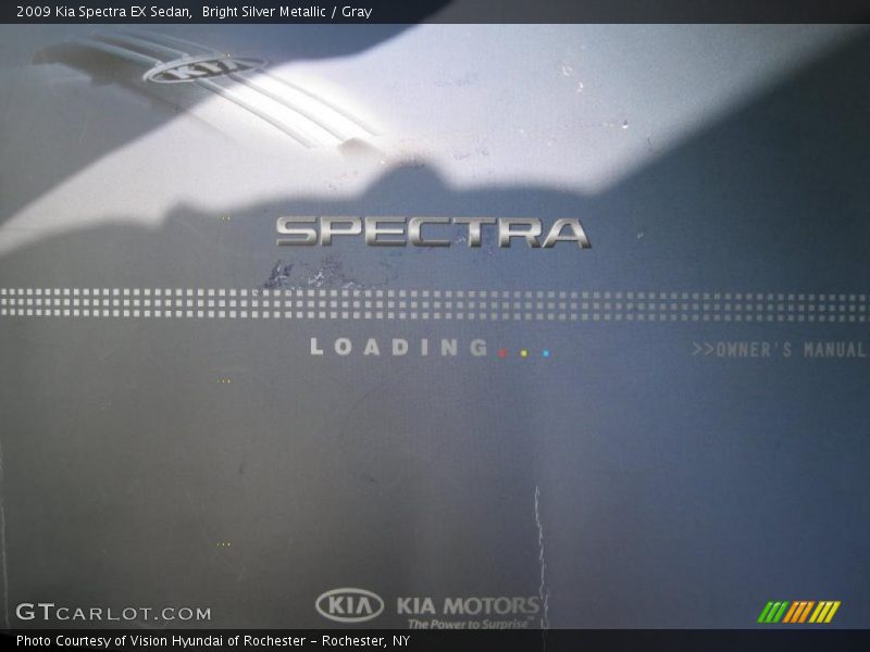 Bright Silver Metallic / Gray 2009 Kia Spectra EX Sedan