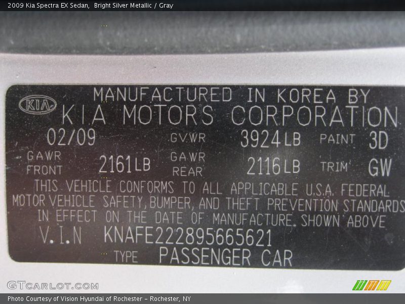 Bright Silver Metallic / Gray 2009 Kia Spectra EX Sedan