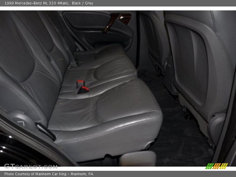 Black / Grey 1999 Mercedes-Benz ML 320 4Matic