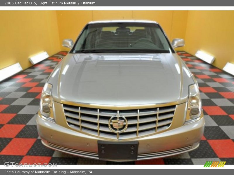 Light Platinum Metallic / Titanium 2006 Cadillac DTS