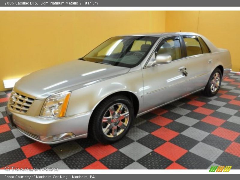 Light Platinum Metallic / Titanium 2006 Cadillac DTS