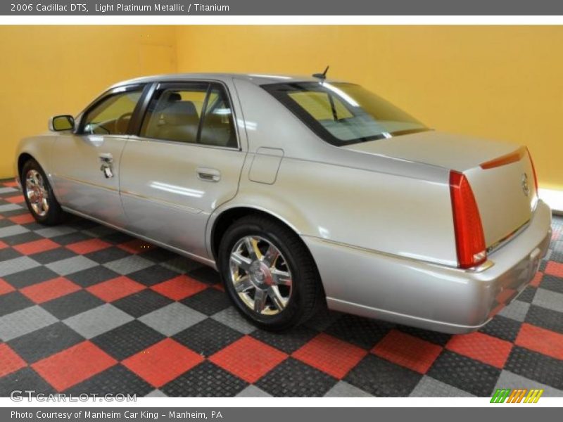 Light Platinum Metallic / Titanium 2006 Cadillac DTS