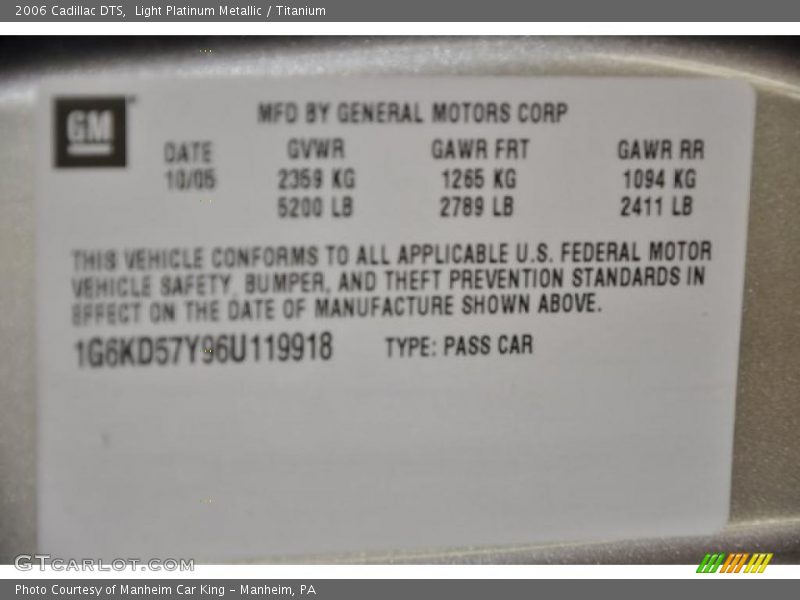 Light Platinum Metallic / Titanium 2006 Cadillac DTS