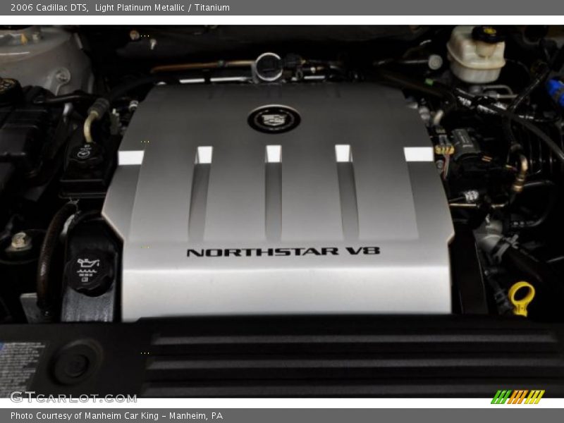Light Platinum Metallic / Titanium 2006 Cadillac DTS