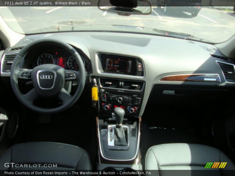 Brilliant Black / Black 2011 Audi Q5 2.0T quattro