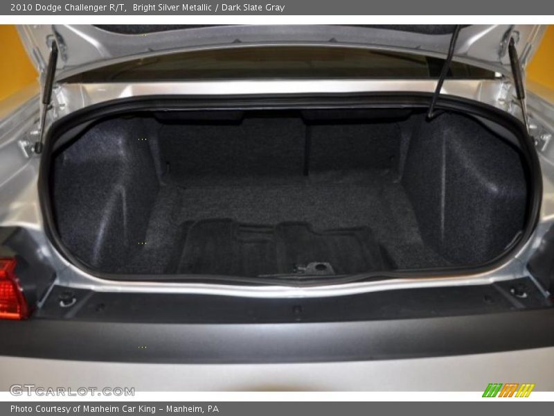 Bright Silver Metallic / Dark Slate Gray 2010 Dodge Challenger R/T