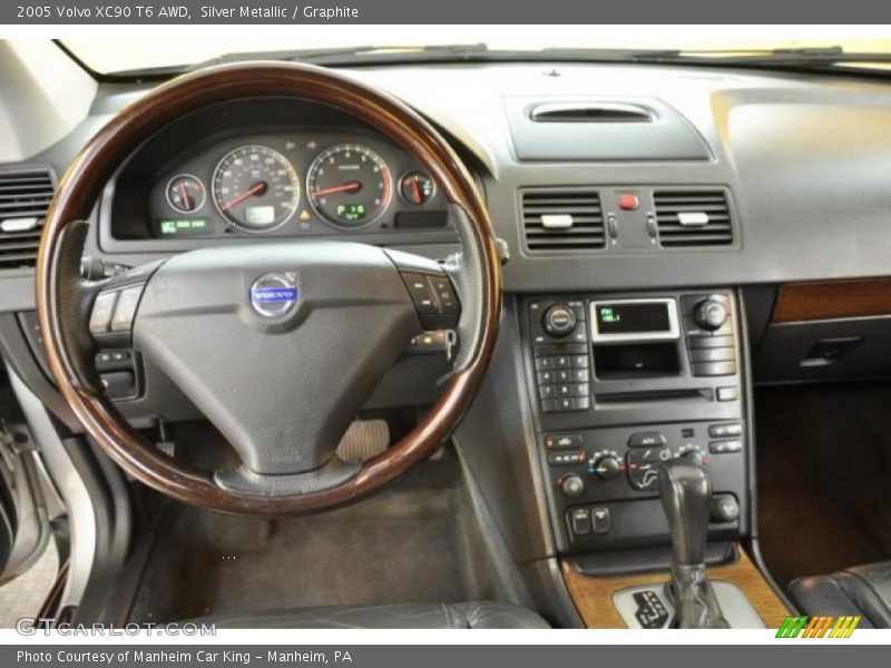 Silver Metallic / Graphite 2005 Volvo XC90 T6 AWD