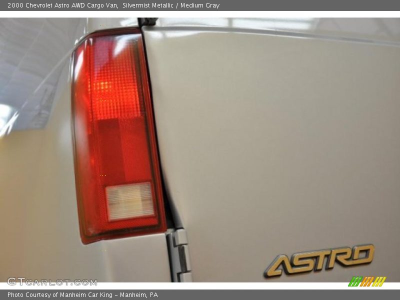Silvermist Metallic / Medium Gray 2000 Chevrolet Astro AWD Cargo Van