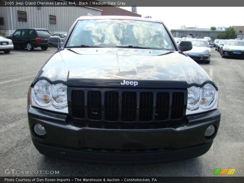 Black / Medium Slate Gray 2005 Jeep Grand Cherokee Laredo 4x4