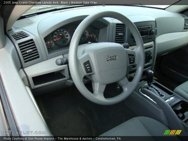 Black / Medium Slate Gray 2005 Jeep Grand Cherokee Laredo 4x4