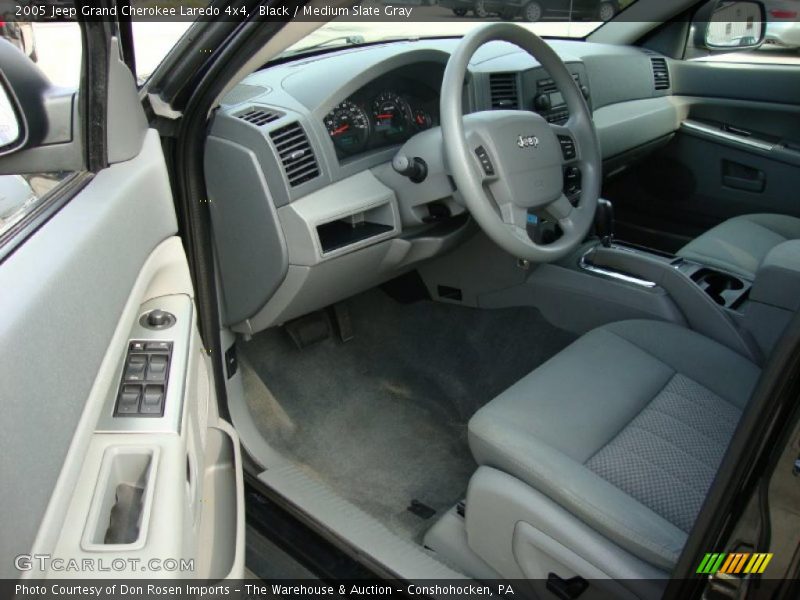 Black / Medium Slate Gray 2005 Jeep Grand Cherokee Laredo 4x4