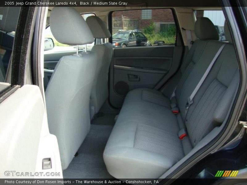 Black / Medium Slate Gray 2005 Jeep Grand Cherokee Laredo 4x4