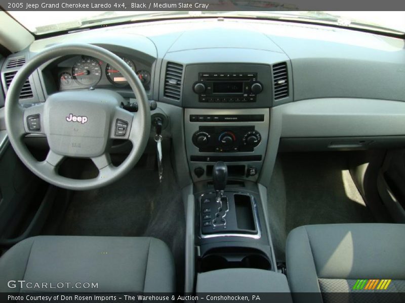 Black / Medium Slate Gray 2005 Jeep Grand Cherokee Laredo 4x4