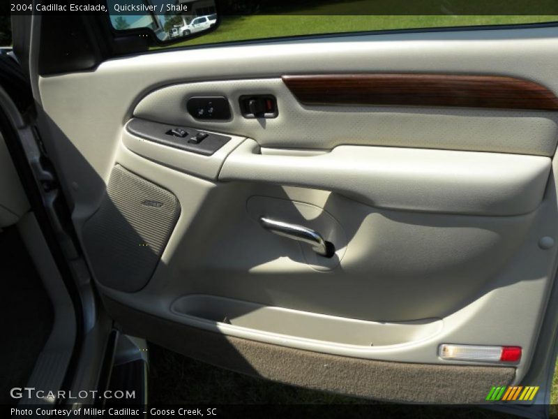 Quicksilver / Shale 2004 Cadillac Escalade