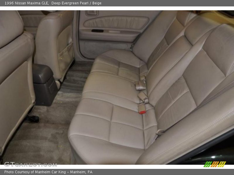 Deep Evergreen Pearl / Beige 1996 Nissan Maxima GLE