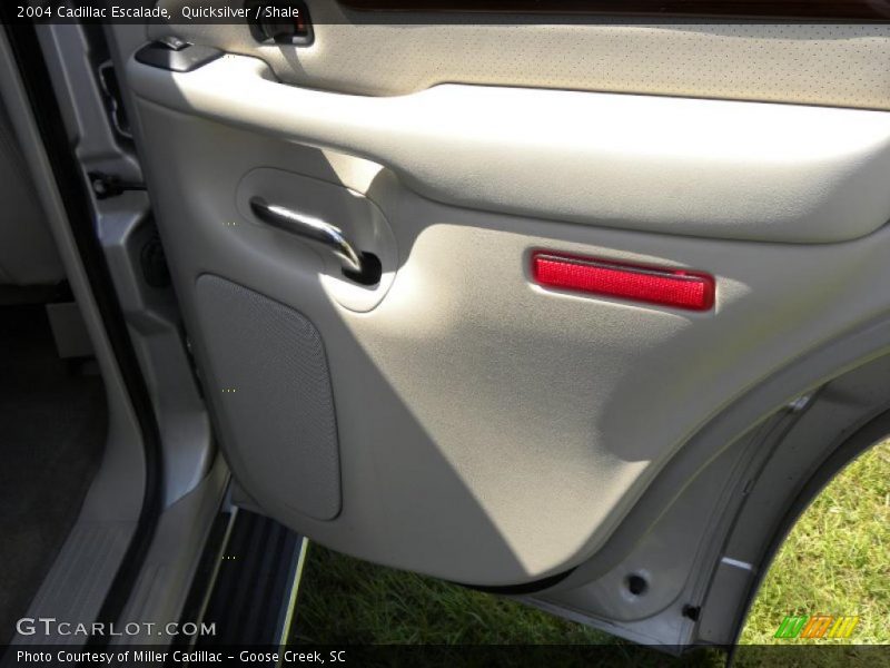 Quicksilver / Shale 2004 Cadillac Escalade