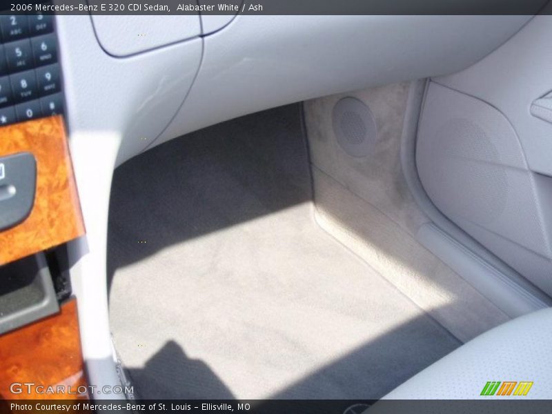 Alabaster White / Ash 2006 Mercedes-Benz E 320 CDI Sedan