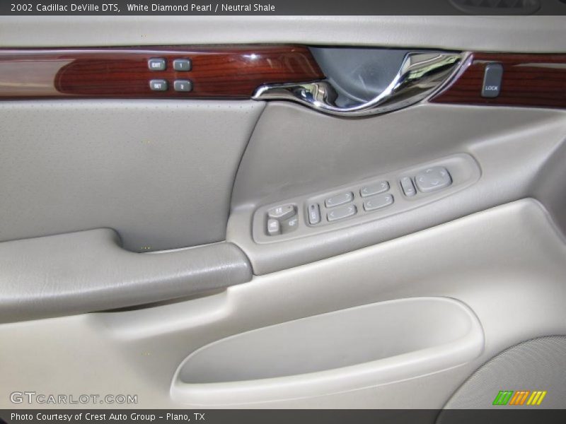 White Diamond Pearl / Neutral Shale 2002 Cadillac DeVille DTS