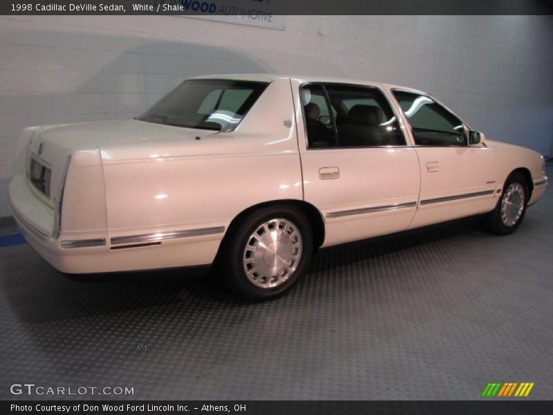 White / Shale 1998 Cadillac DeVille Sedan