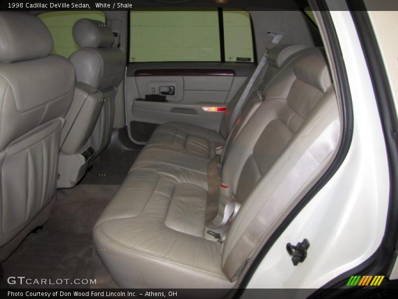 White / Shale 1998 Cadillac DeVille Sedan