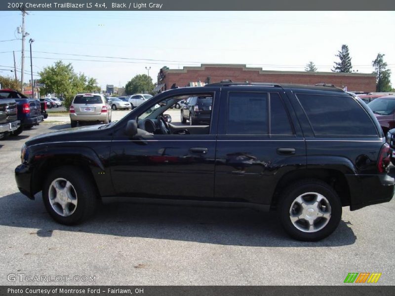 Black / Light Gray 2007 Chevrolet TrailBlazer LS 4x4
