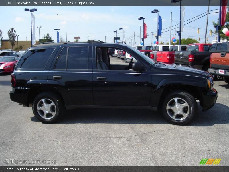 Black / Light Gray 2007 Chevrolet TrailBlazer LS 4x4