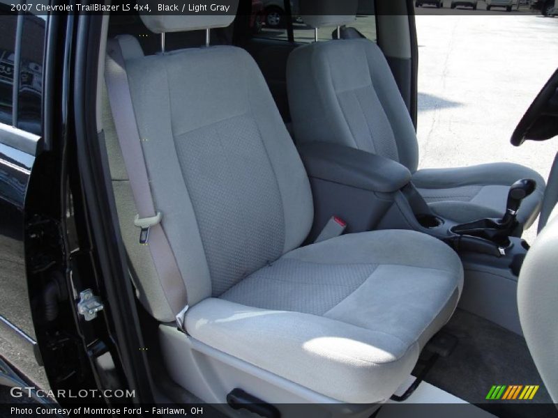 Black / Light Gray 2007 Chevrolet TrailBlazer LS 4x4