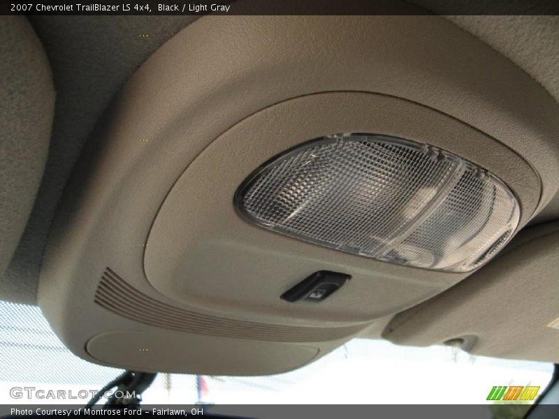 Black / Light Gray 2007 Chevrolet TrailBlazer LS 4x4