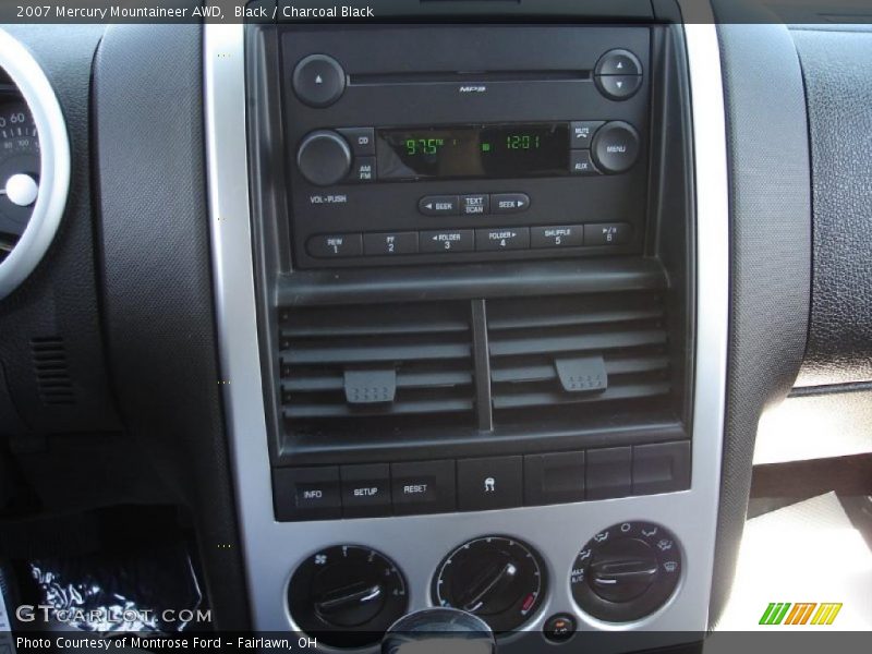 Black / Charcoal Black 2007 Mercury Mountaineer AWD