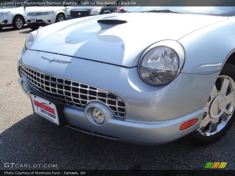 Light Ice Blue Metallic / Black Ink 2004 Ford Thunderbird Premium Roadster