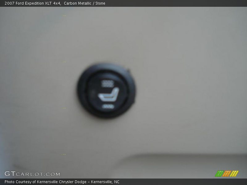 Carbon Metallic / Stone 2007 Ford Expedition XLT 4x4