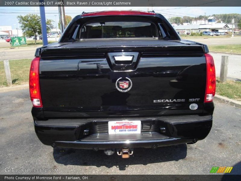 Black Raven / Cocoa/Light Cashmere 2007 Cadillac Escalade EXT AWD