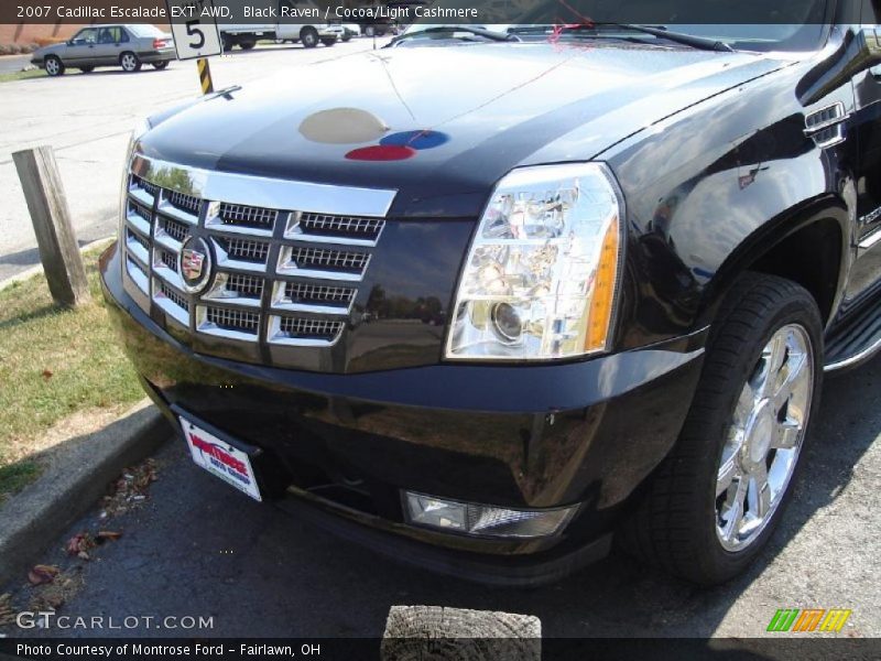 Black Raven / Cocoa/Light Cashmere 2007 Cadillac Escalade EXT AWD