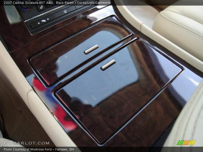Black Raven / Cocoa/Light Cashmere 2007 Cadillac Escalade EXT AWD