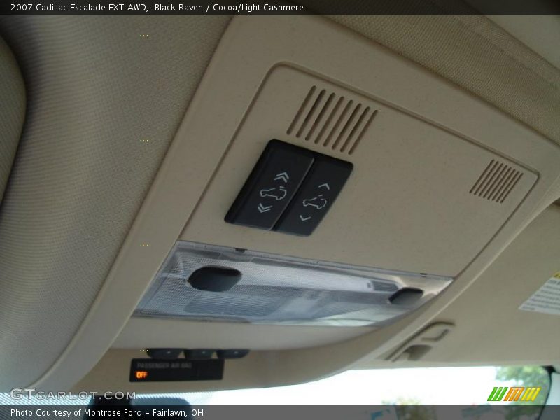Black Raven / Cocoa/Light Cashmere 2007 Cadillac Escalade EXT AWD