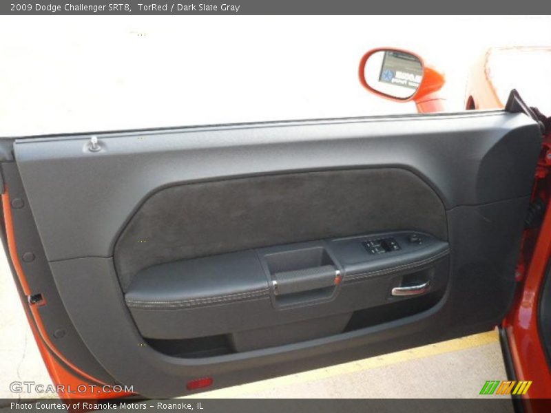 TorRed / Dark Slate Gray 2009 Dodge Challenger SRT8