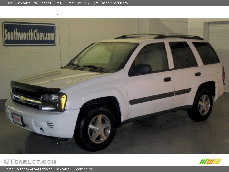 Summit White / Light Cashmere/Ebony 2005 Chevrolet TrailBlazer LS 4x4