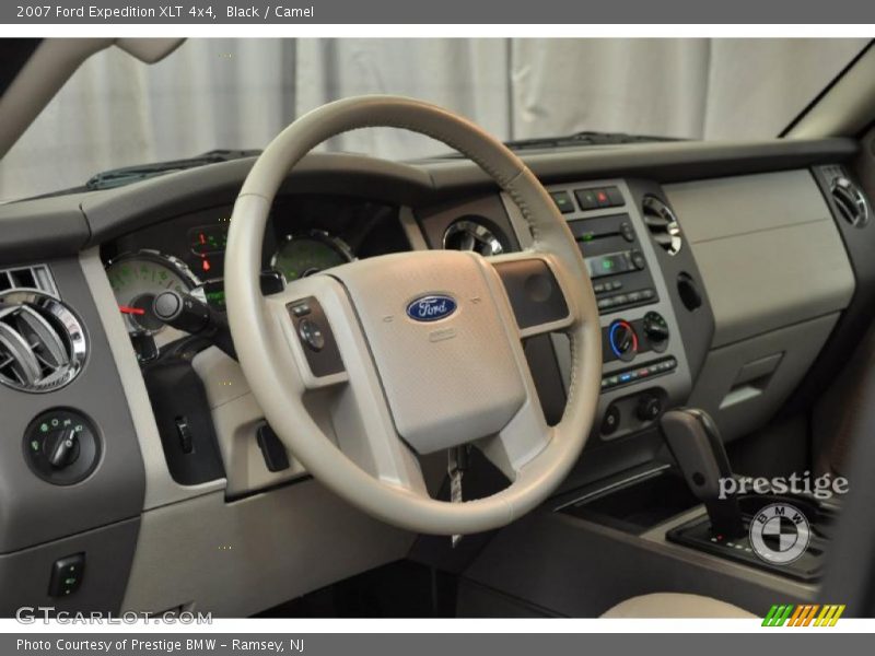 Black / Camel 2007 Ford Expedition XLT 4x4