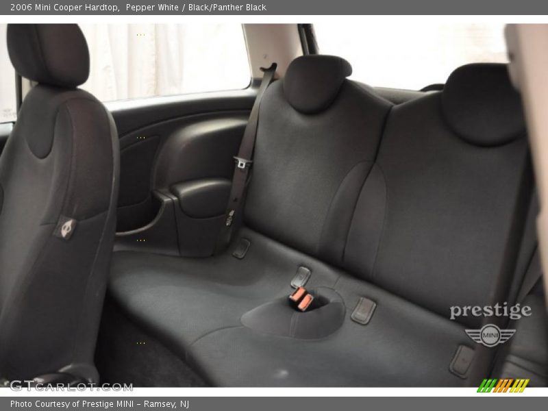 Pepper White / Black/Panther Black 2006 Mini Cooper Hardtop