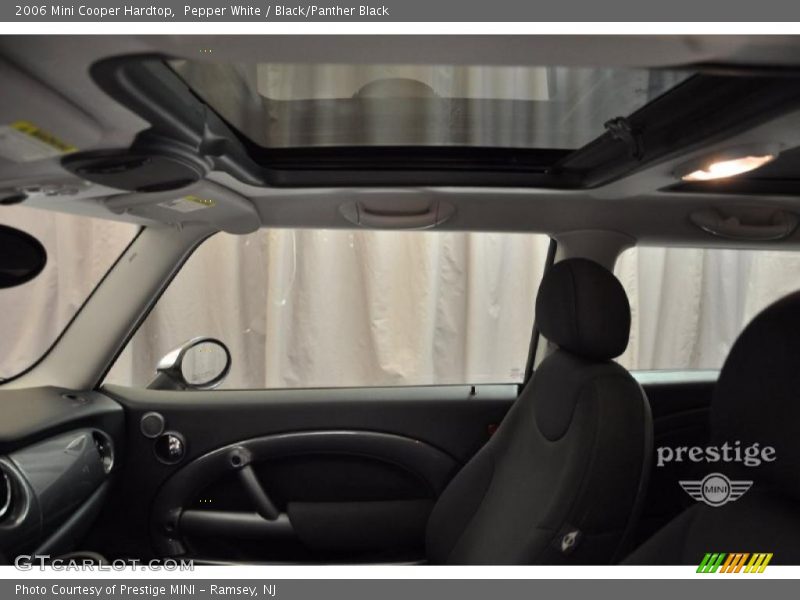 Pepper White / Black/Panther Black 2006 Mini Cooper Hardtop